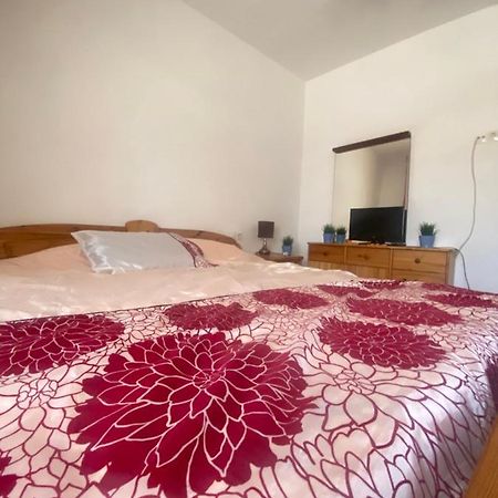 AMPLIO y CÉNTRICO APARTAMENTO CON APARCAMIENTO GRATUITO ALREDEDOR Fuengirola Esterno foto