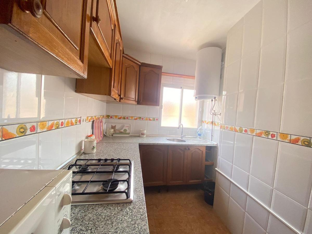 AMPLIO y CÉNTRICO APARTAMENTO CON APARCAMIENTO GRATUITO ALREDEDOR Fuengirola Esterno foto