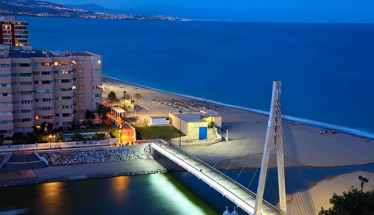 AMPLIO y CÉNTRICO APARTAMENTO CON APARCAMIENTO GRATUITO ALREDEDOR Fuengirola Esterno foto