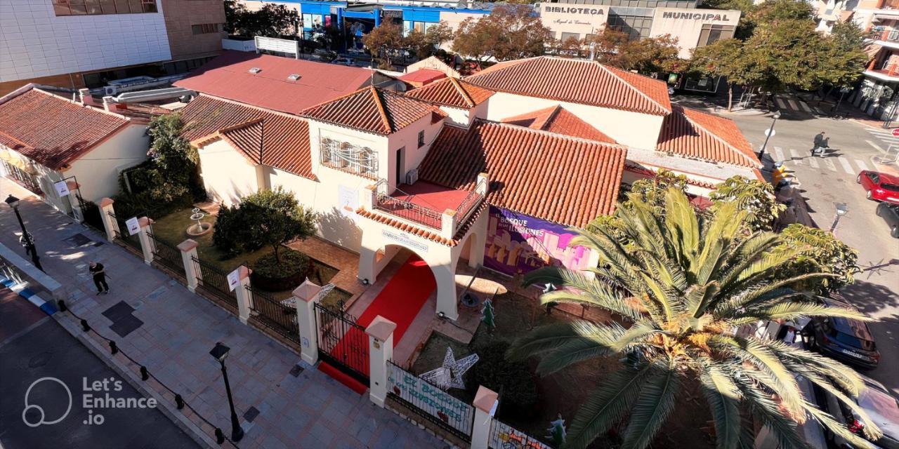 AMPLIO y CÉNTRICO APARTAMENTO CON APARCAMIENTO GRATUITO ALREDEDOR Fuengirola Esterno foto