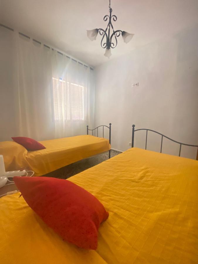 AMPLIO y CÉNTRICO APARTAMENTO CON APARCAMIENTO GRATUITO ALREDEDOR Fuengirola Esterno foto