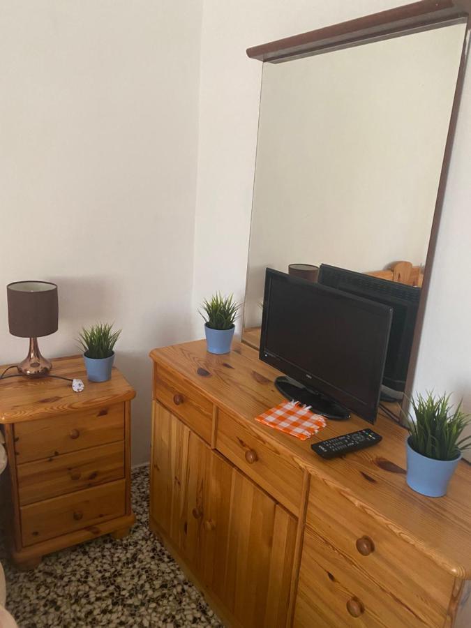 AMPLIO y CÉNTRICO APARTAMENTO CON APARCAMIENTO GRATUITO ALREDEDOR Fuengirola Esterno foto