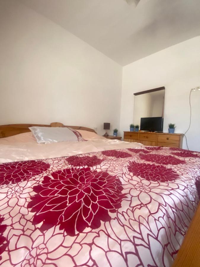 AMPLIO y CÉNTRICO APARTAMENTO CON APARCAMIENTO GRATUITO ALREDEDOR Fuengirola Esterno foto