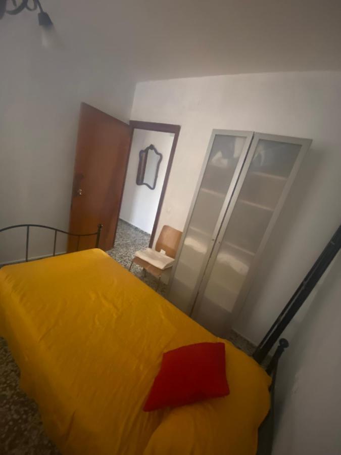 AMPLIO y CÉNTRICO APARTAMENTO CON APARCAMIENTO GRATUITO ALREDEDOR Fuengirola Esterno foto