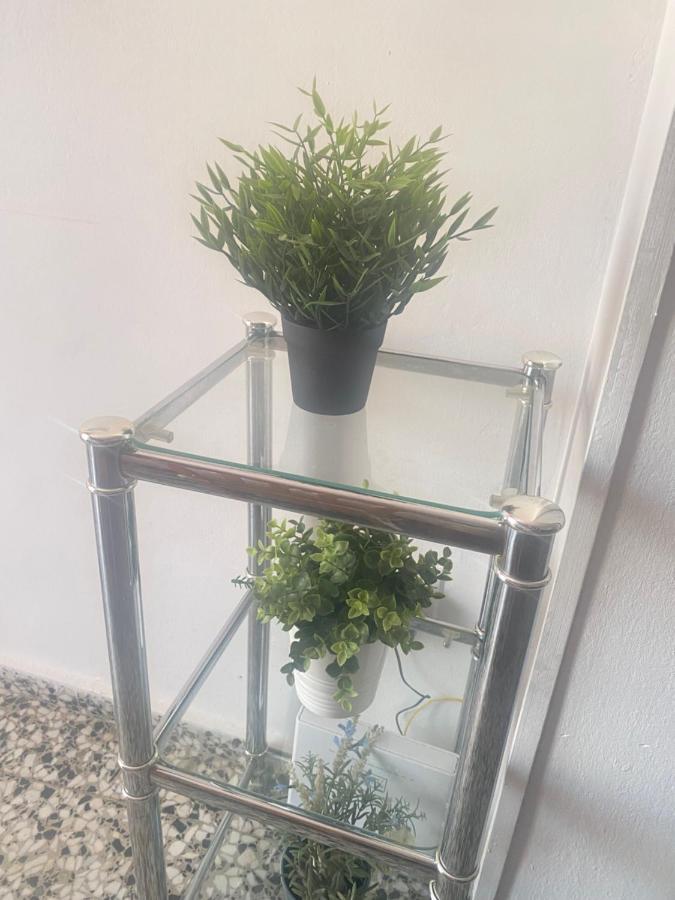 AMPLIO y CÉNTRICO APARTAMENTO CON APARCAMIENTO GRATUITO ALREDEDOR Fuengirola Esterno foto