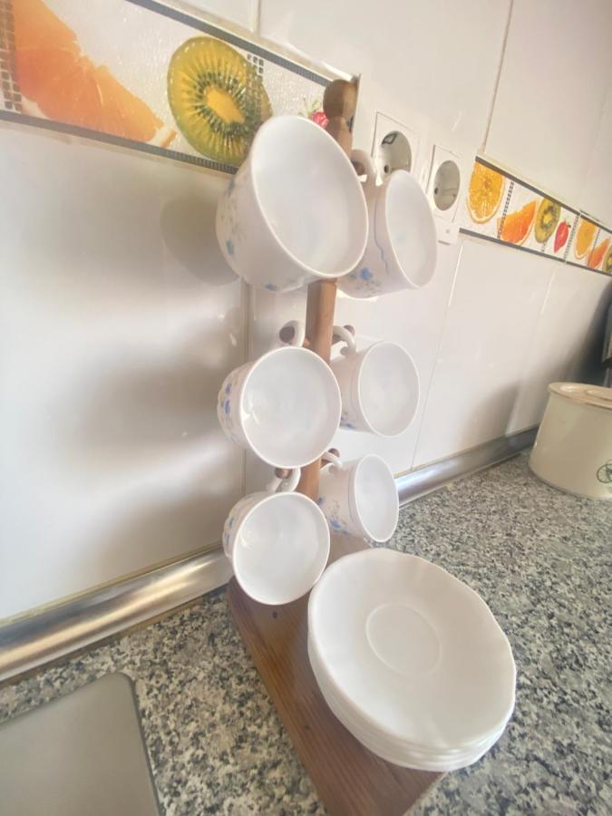 AMPLIO y CÉNTRICO APARTAMENTO CON APARCAMIENTO GRATUITO ALREDEDOR Fuengirola Esterno foto