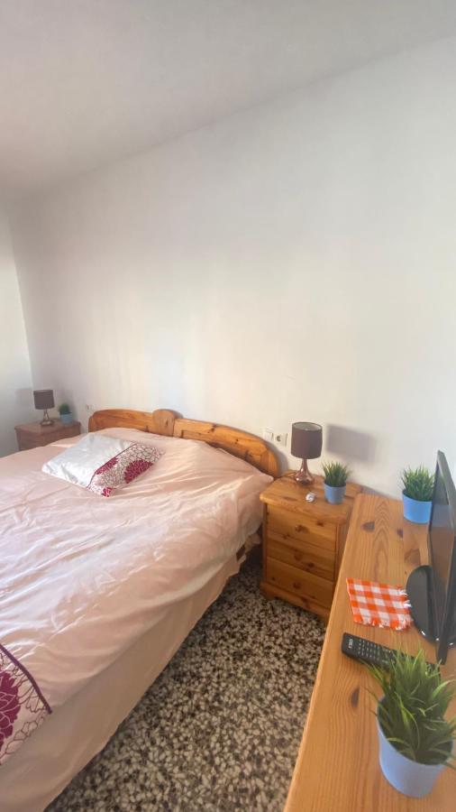 AMPLIO y CÉNTRICO APARTAMENTO CON APARCAMIENTO GRATUITO ALREDEDOR Fuengirola Esterno foto