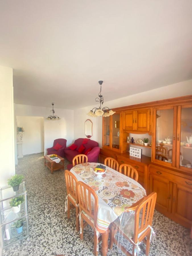 AMPLIO y CÉNTRICO APARTAMENTO CON APARCAMIENTO GRATUITO ALREDEDOR Fuengirola Esterno foto