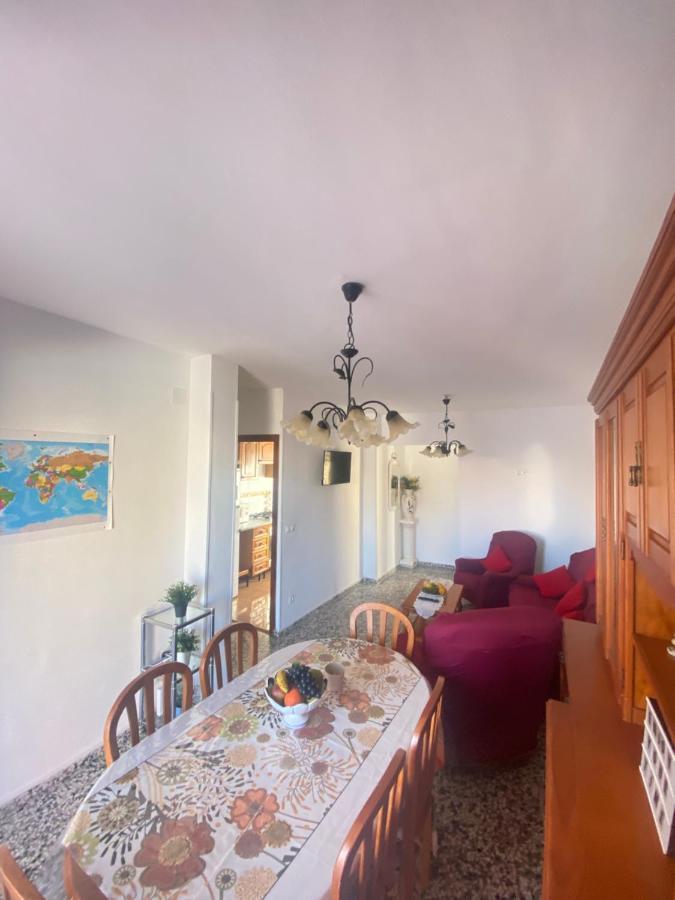 AMPLIO y CÉNTRICO APARTAMENTO CON APARCAMIENTO GRATUITO ALREDEDOR Fuengirola Esterno foto
