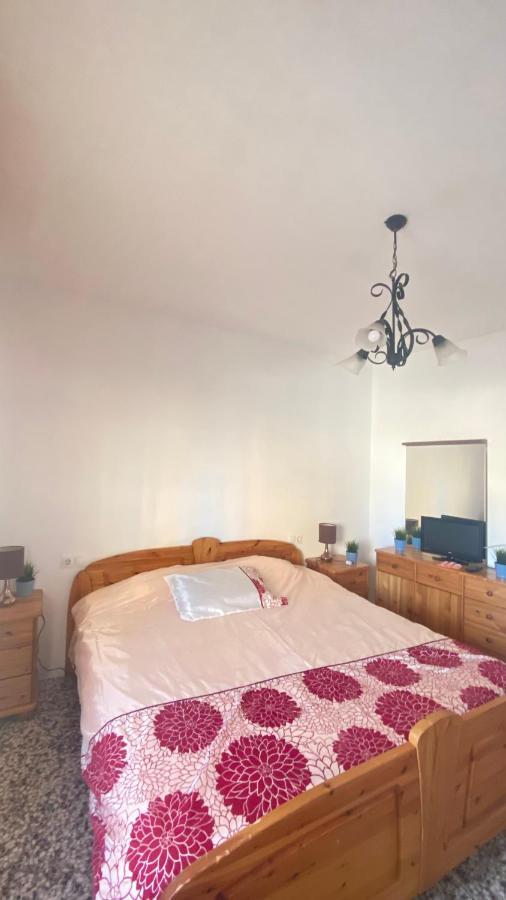 AMPLIO y CÉNTRICO APARTAMENTO CON APARCAMIENTO GRATUITO ALREDEDOR Fuengirola Esterno foto