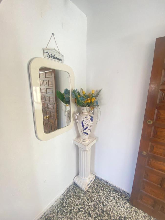 AMPLIO y CÉNTRICO APARTAMENTO CON APARCAMIENTO GRATUITO ALREDEDOR Fuengirola Esterno foto