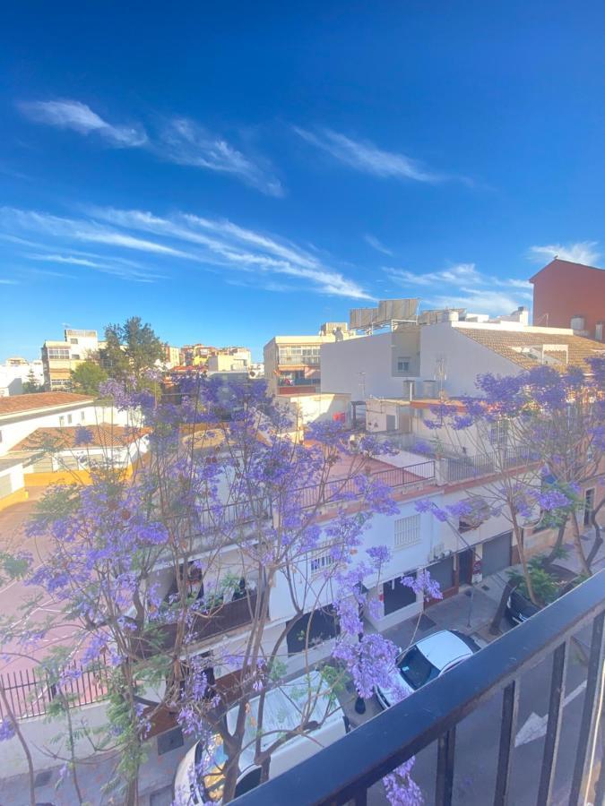 AMPLIO y CÉNTRICO APARTAMENTO CON APARCAMIENTO GRATUITO ALREDEDOR Fuengirola Esterno foto